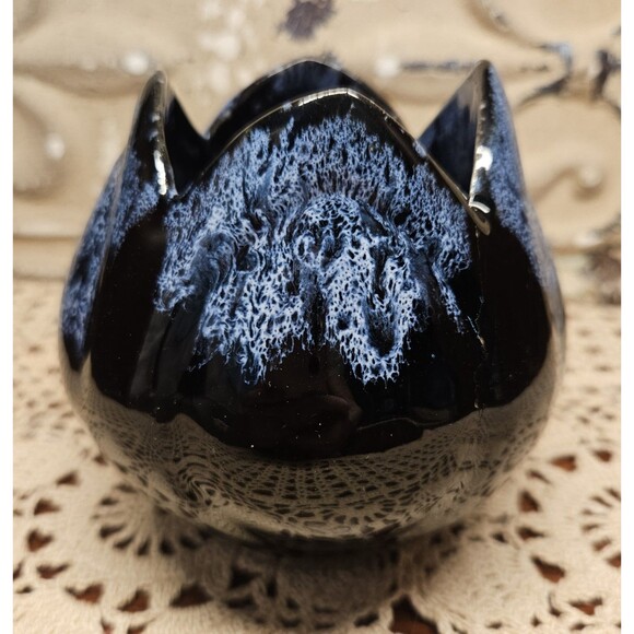 Stunning Signed Anna Van Briggle Pottery Vase Planter Black Tulip w/ Blue Accent - Picture 2 of 9